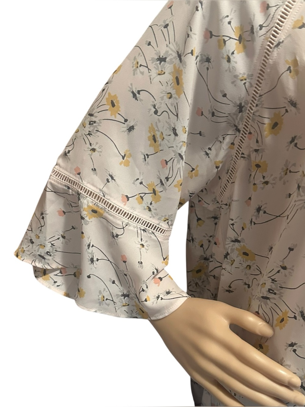 LOFT Flutter Sleeve Floral Plus Size Blouse Sz 16 - Picture 3 of 8